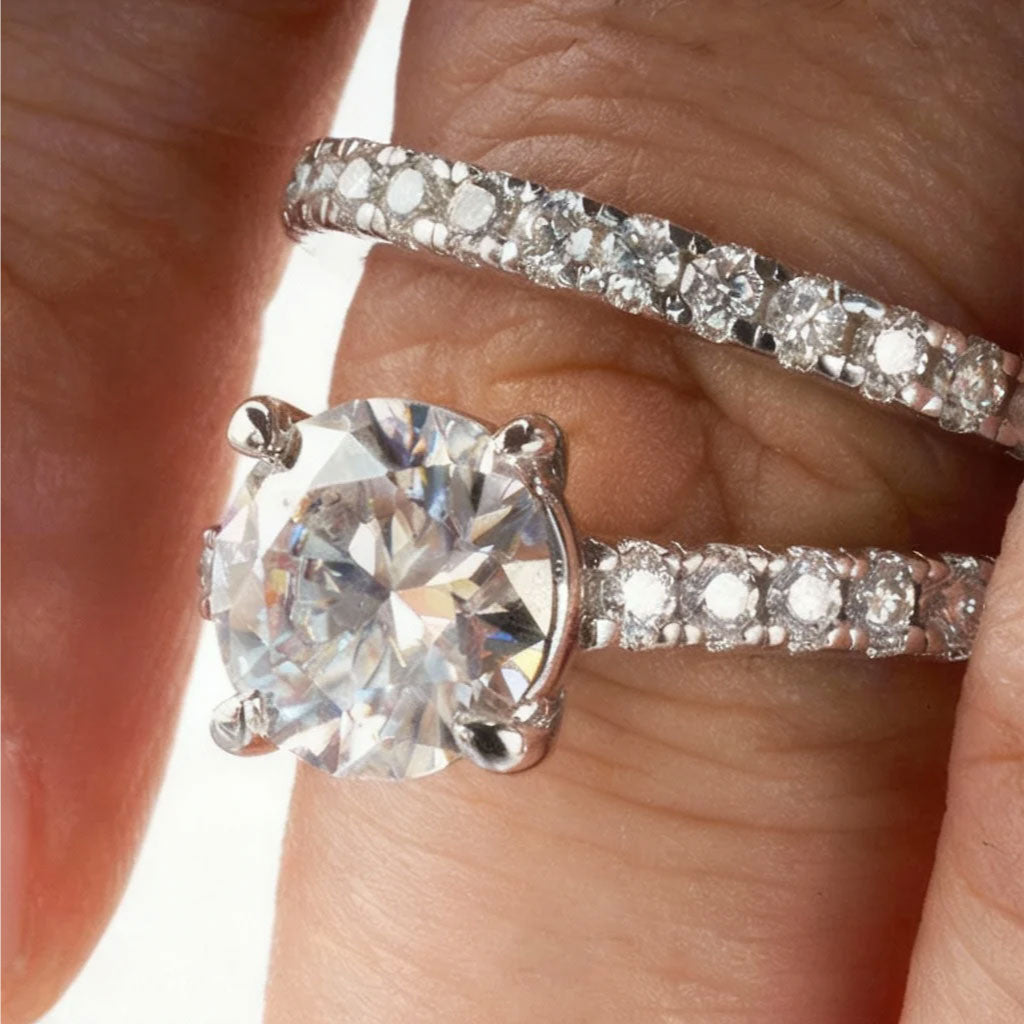 Bague de fiançailles en moissanite Montréal
