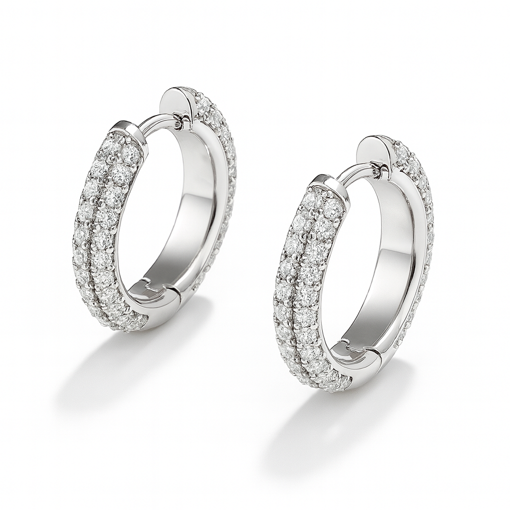 Huggies éclat triple pavé VVS1 Moissanite Diamond - Montreal Moissanite