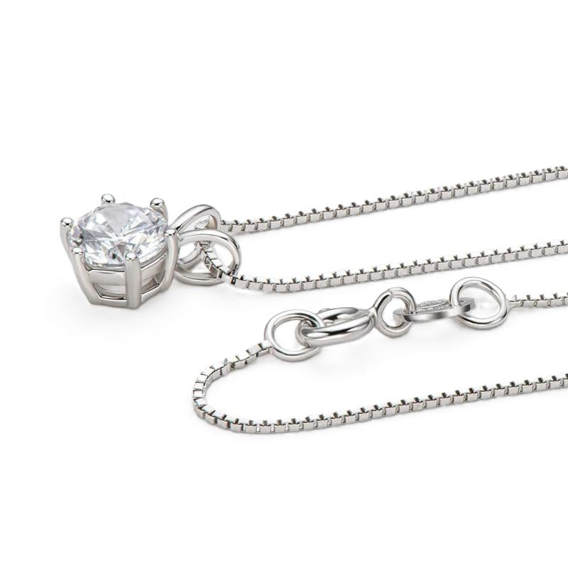 Le Pendentif Solitaire Laurier en Or jaune VVS1 moissanite