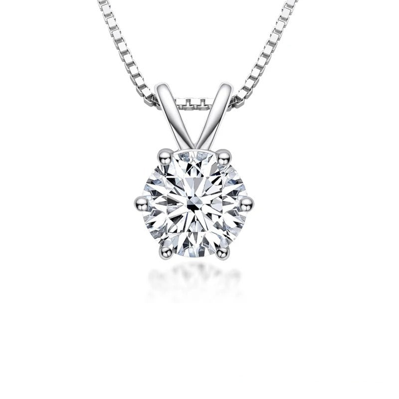 Le Pendentif Solitaire Laurier en Or jaune VVS1 moissanite
