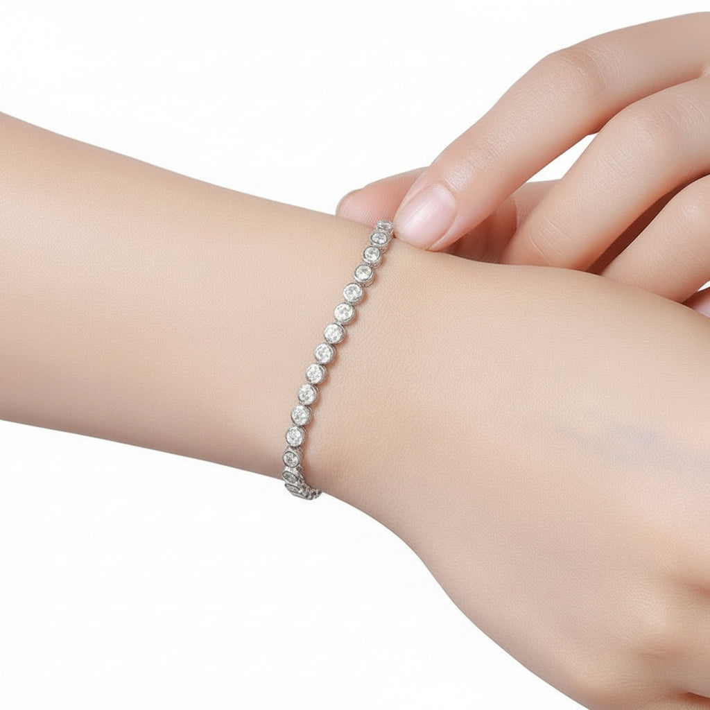 Tennis_Poire_Opera_classique_VVS1_Moissanite_Diamond_-_Montreal_Moissanite 2