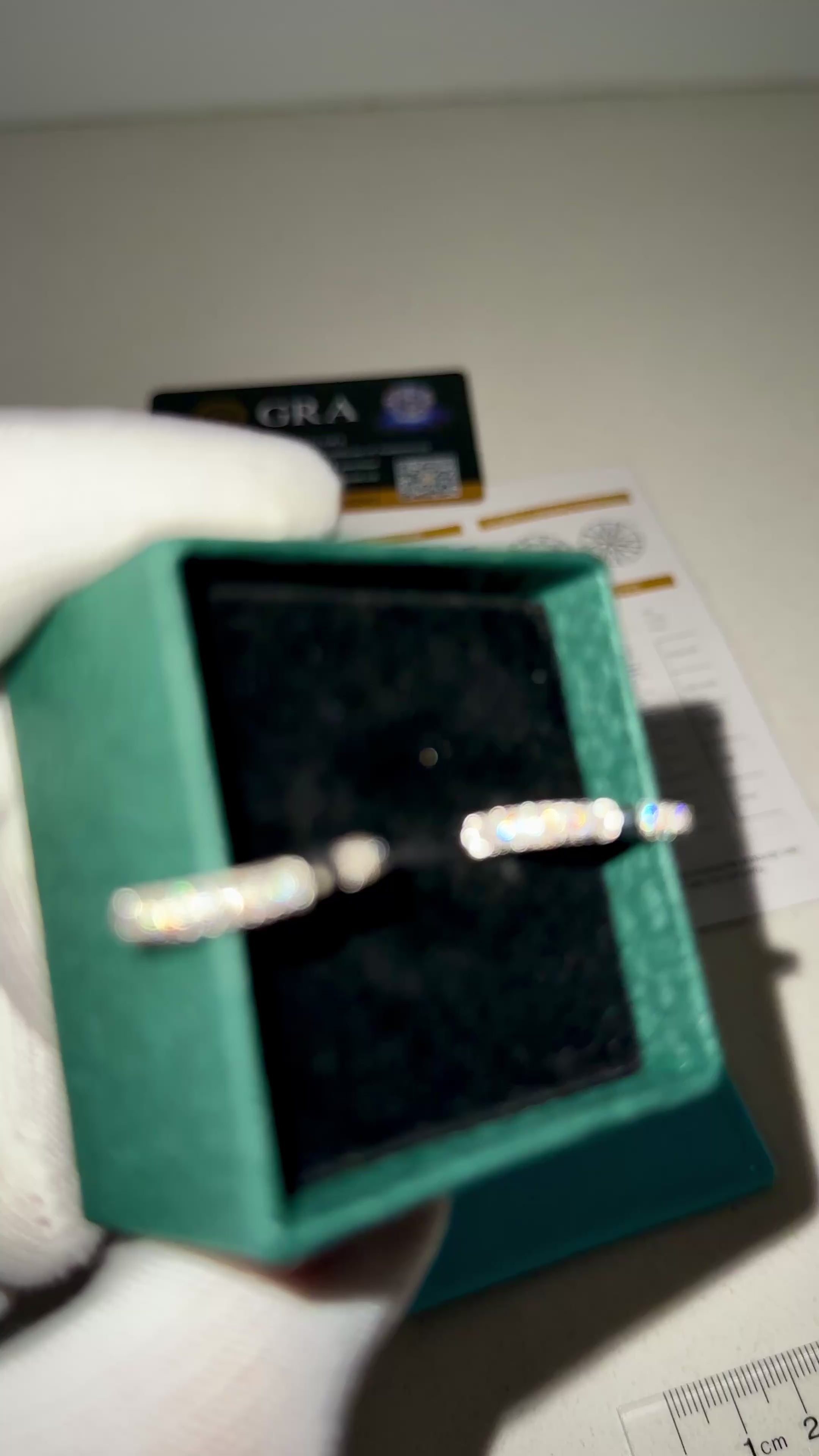 Huggies eclat triple pave VVS1 Moissanite Diamond - Montreal Moissanite 3