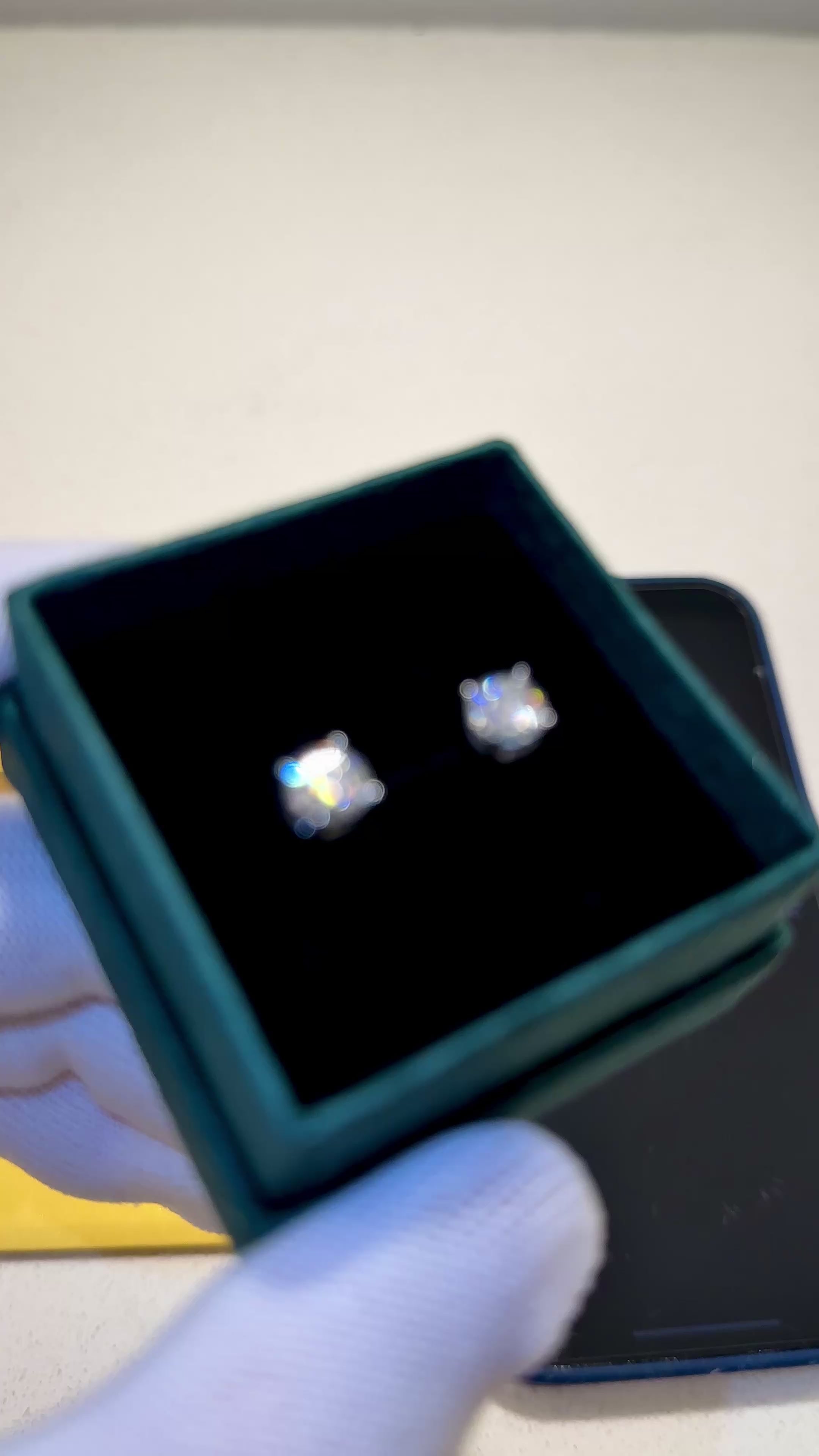 moissanite stud earrings VVS1 
